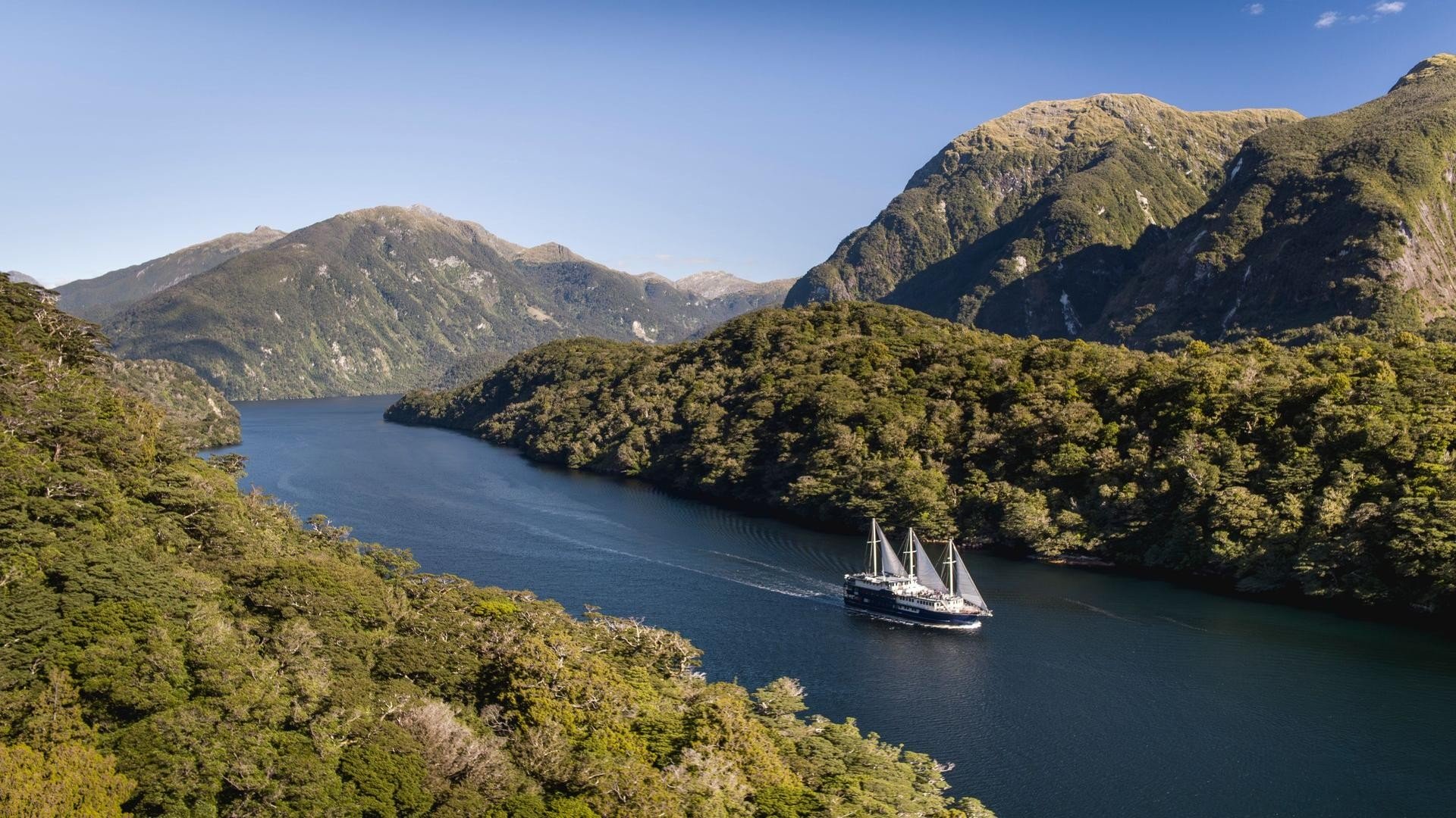 Doubtful Sound On a South Island Tour